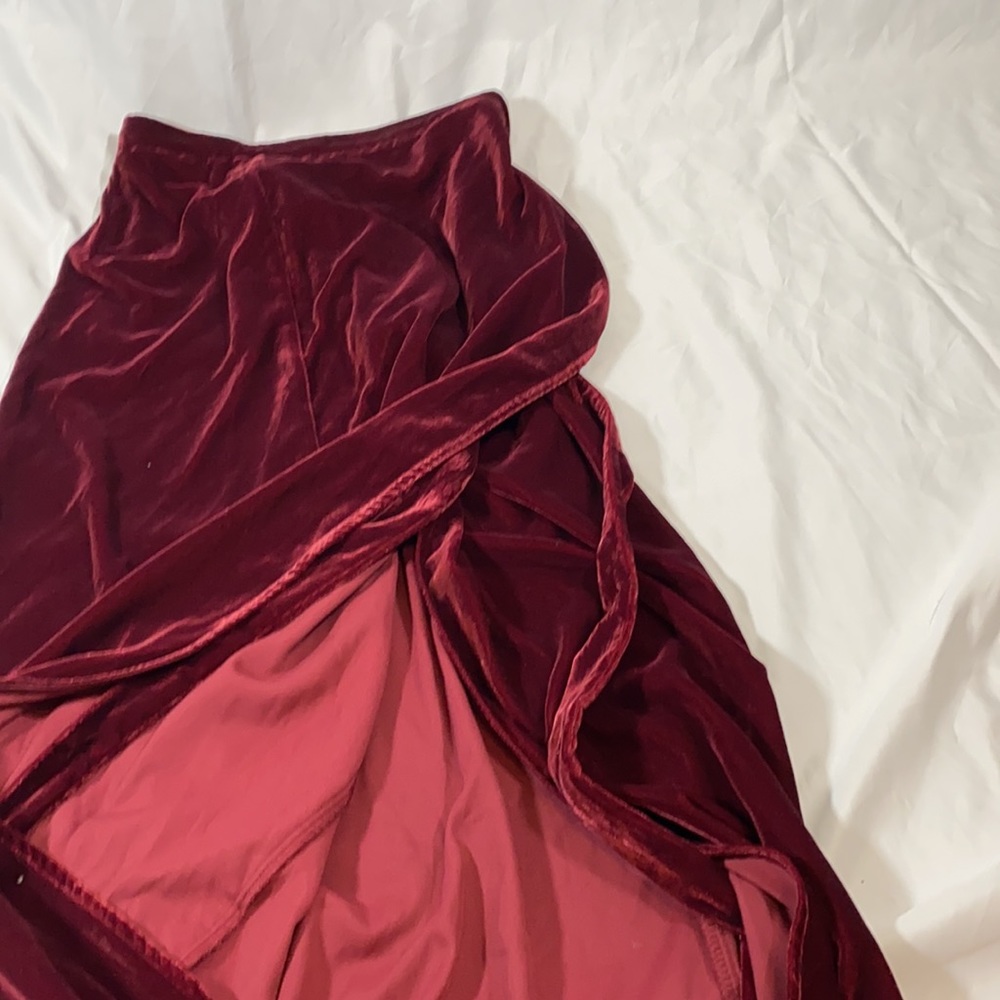 🔥Gorgeous red velvety wrap and tie maxi skirt